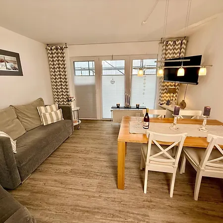 Bötticherstraße 4, App 3 *